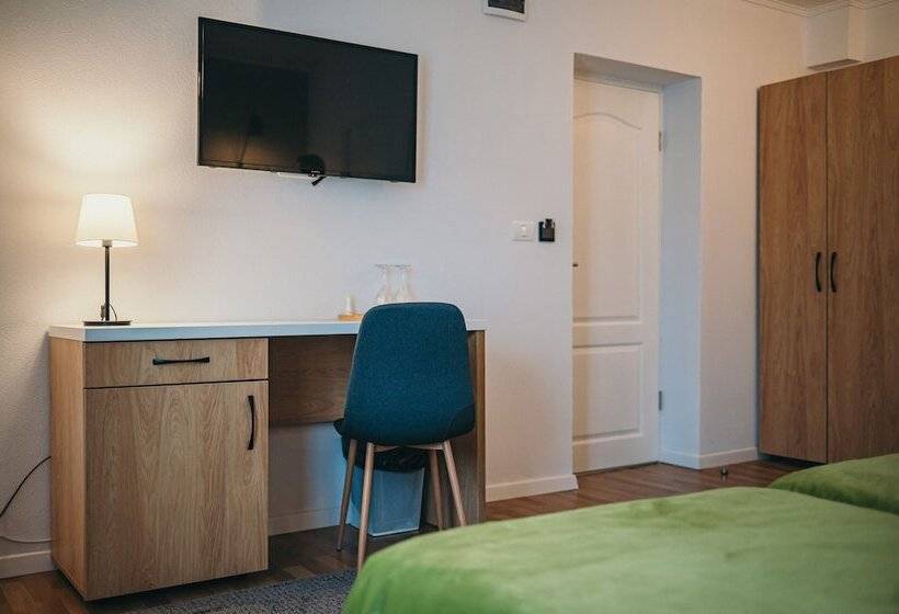 펜션 Nest Guesthouse