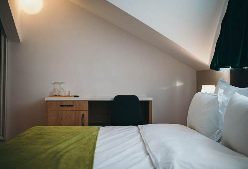 펜션 Nest Guesthouse