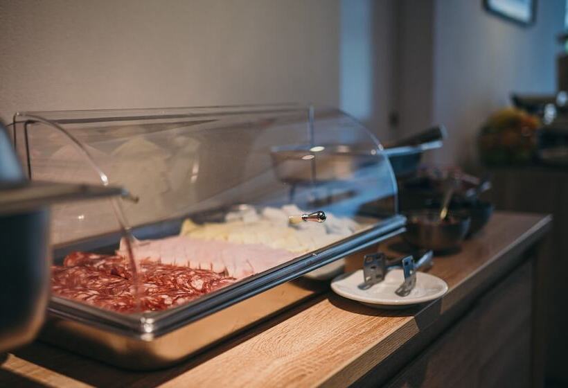 펜션 Nest Guesthouse