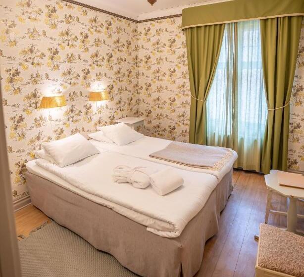 Пансион Ombergs Turisthotell