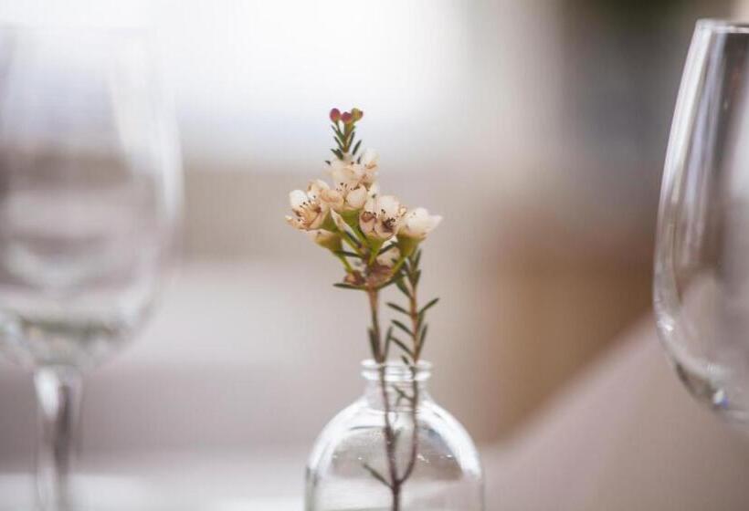 Пансион Ombergs Turisthotell