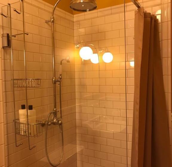 Пансион Ombergs Turisthotell