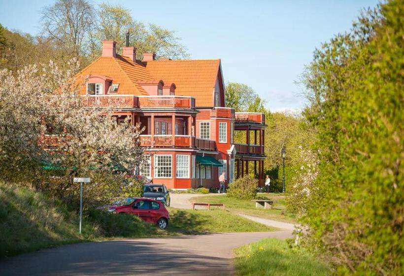 Пансион Ombergs Turisthotell