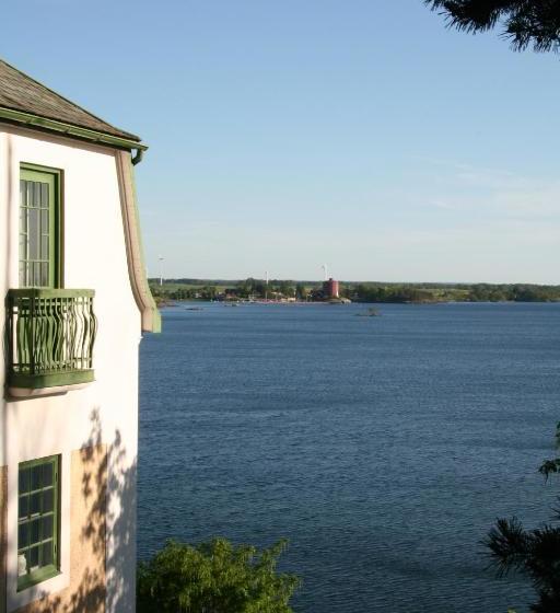 Пансион Ombergs Turisthotell