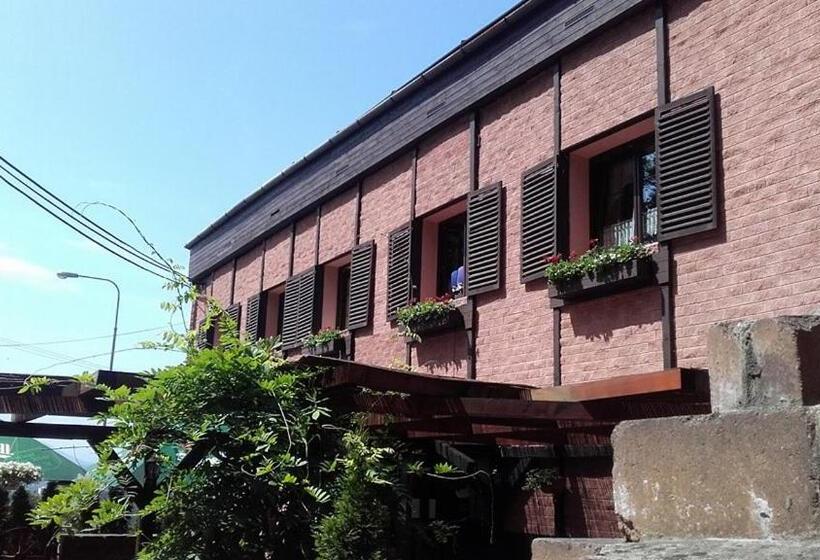 Пансион Penzion A Restaurace U Mámy