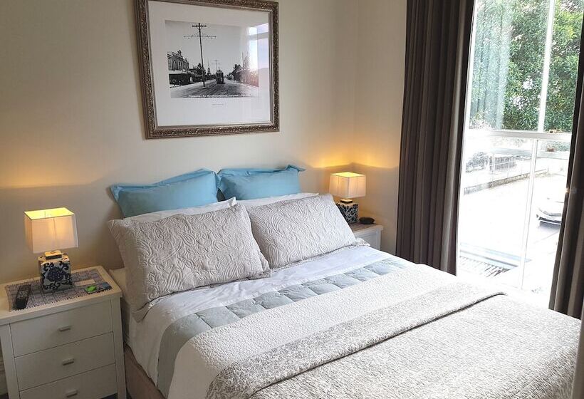 펜션 Ponsonby Manor