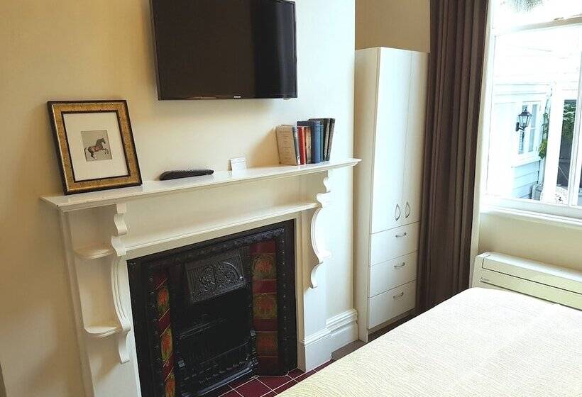 펜션 Ponsonby Manor