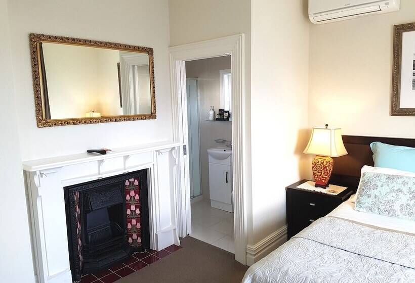 펜션 Ponsonby Manor