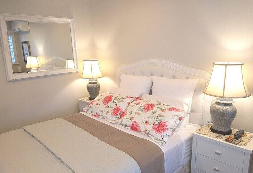 펜션 Ponsonby Manor