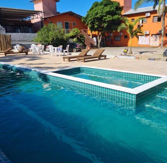 پانسیون Pousada Village Garopaba