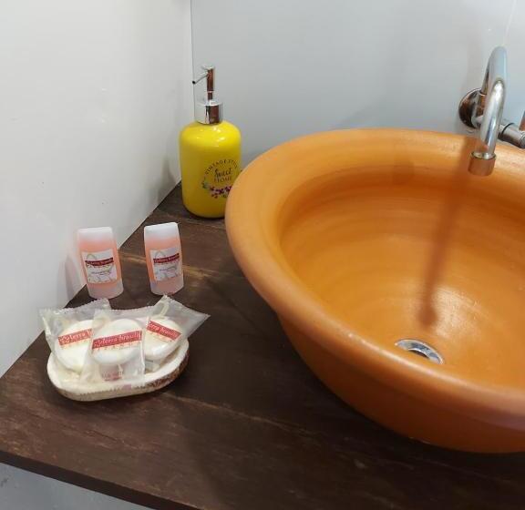 ペンション Pousada Vistacalma