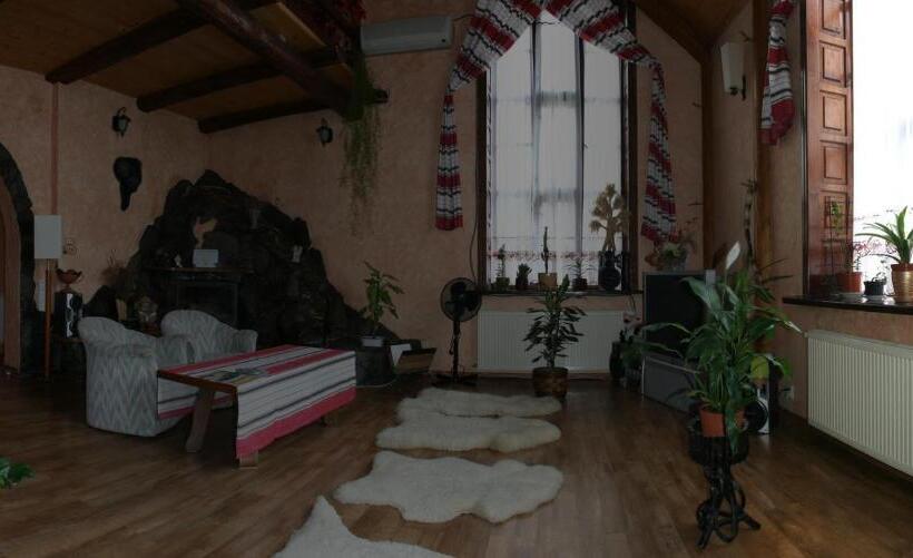 پانسیون Prutets Guest House