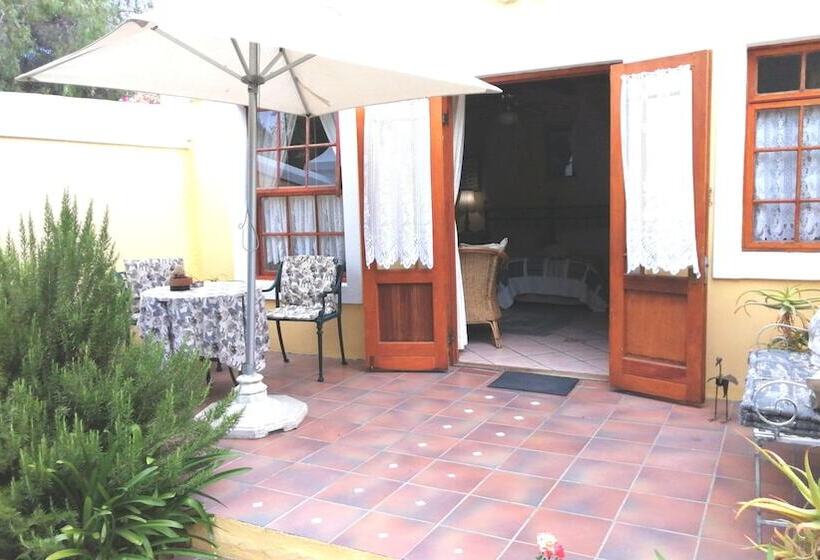 بنسيون Saxecoburg Lodge