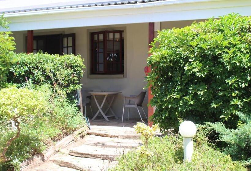 ペンション Sir Roys Guest House