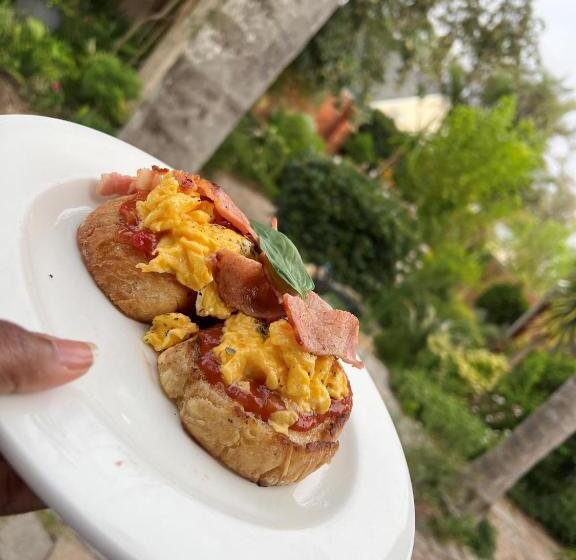 ペンション Sir Roys Guest House