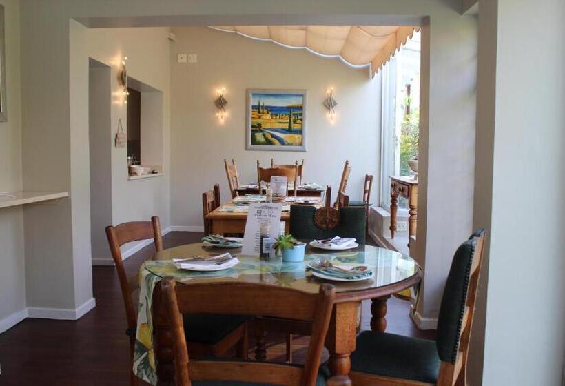 ペンション Sir Roys Guest House