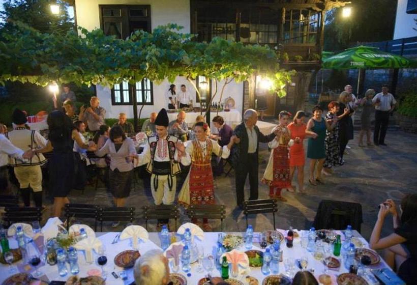 펜션 Strannopriemnitsa Guest House