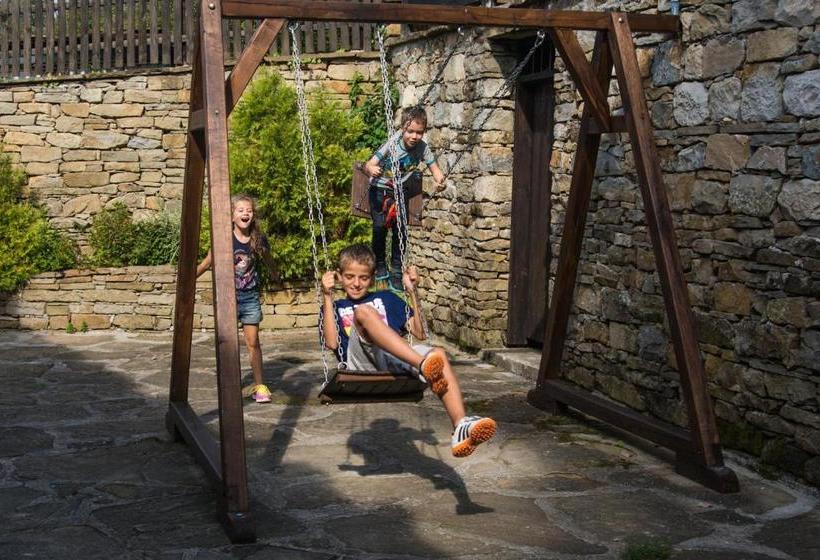 펜션 Strannopriemnitsa Guest House