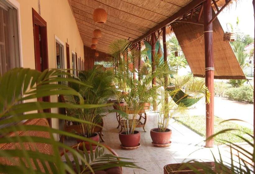 膳宿费 Sunset Lounge