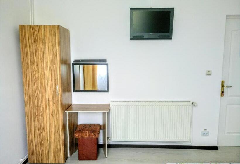 פנסיון Teo Guest Rooms