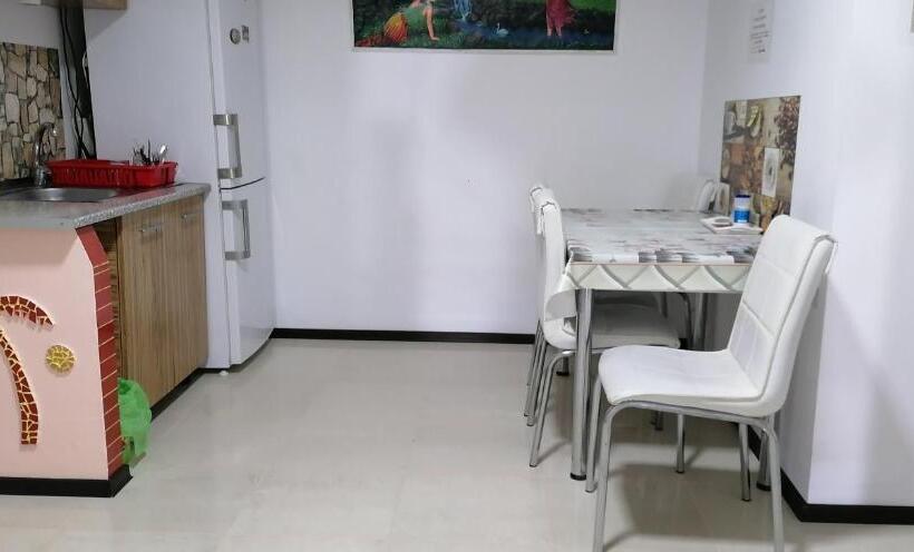 פנסיון Teo Guest Rooms