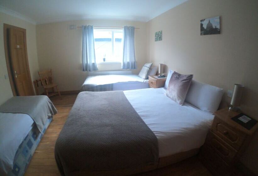 Пансион The Foggy Dew Inn