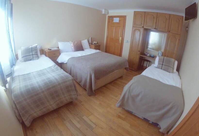 Пансион The Foggy Dew Inn