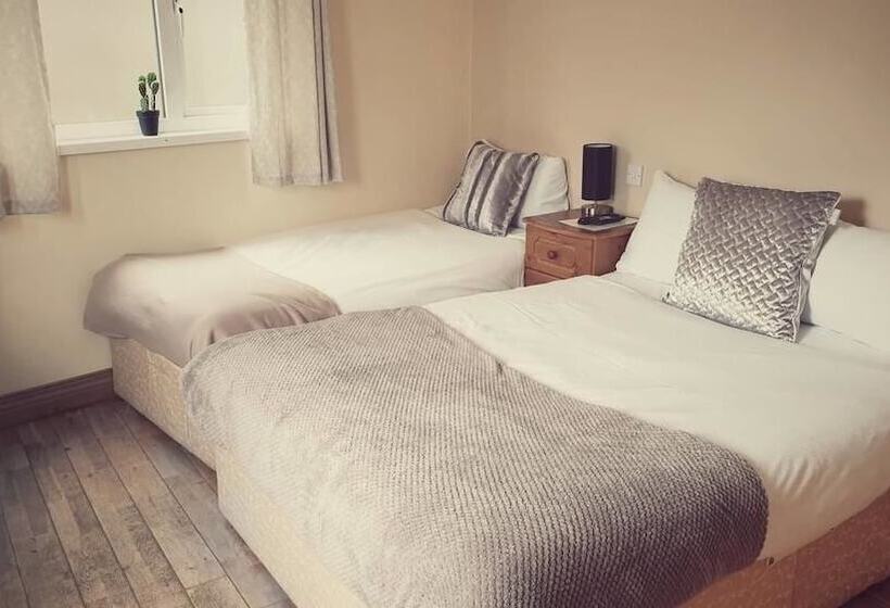 Пансион The Foggy Dew Inn