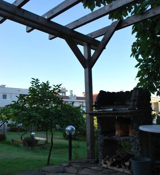 膳宿费 Villa California