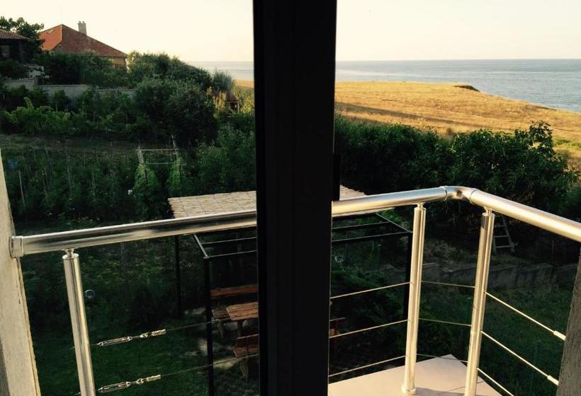 膳宿费 Villa California