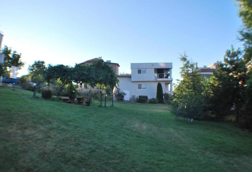 膳宿费 Villa California