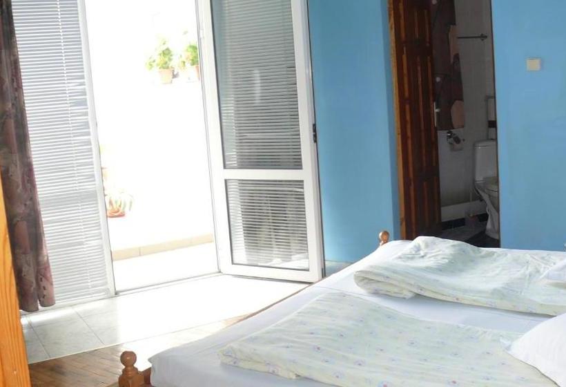 פנסיון Villa Climate Guest House