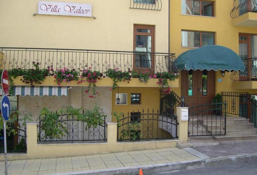 Пансион Villa Valeev