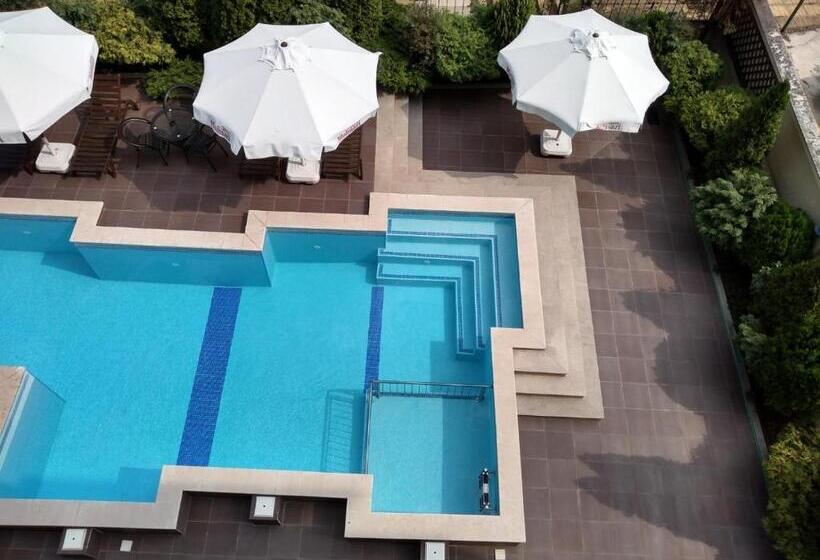 Пансион Villa Valeev