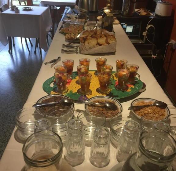 旅馆 Hostería La Península