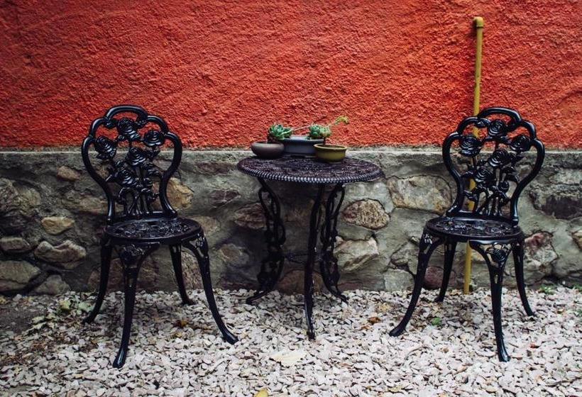 旅馆 Hostería La Península