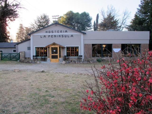 旅馆 Hostería La Península