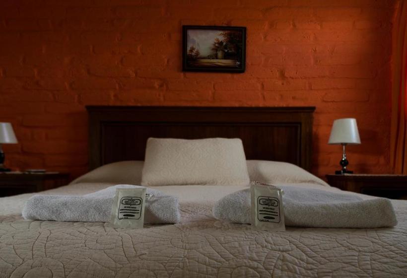 Общежитие Hosteria San Carlos Tababela