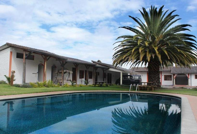 Общежитие Hosteria San Carlos Tababela