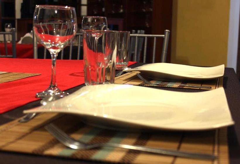 هاستل Hosteria San Carlos Tababela