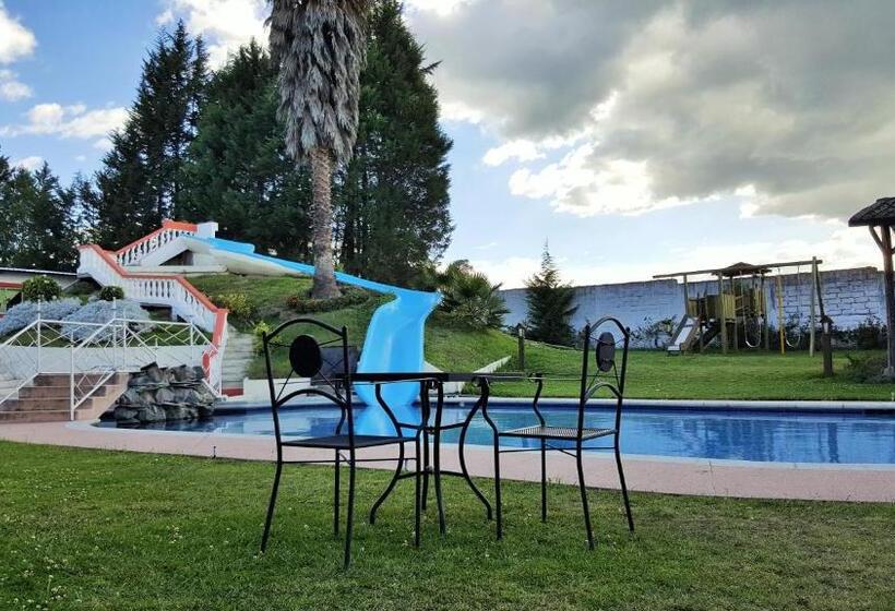 Общежитие Hosteria San Carlos Tababela