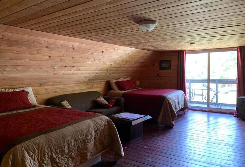 הוסטל L'auberge Refuge Du Trappeur