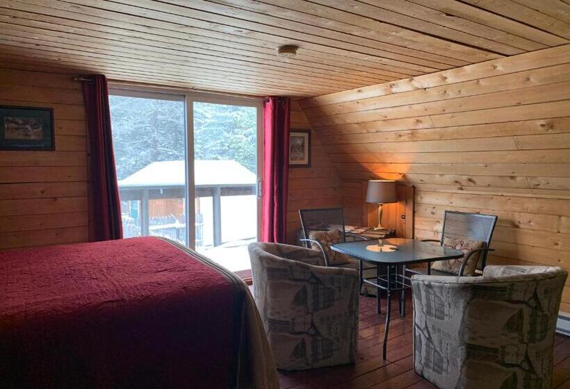 فندق صغير L'auberge Refuge Du Trappeur
