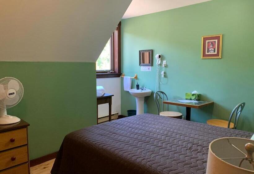 호스텔 L'auberge Refuge Du Trappeur