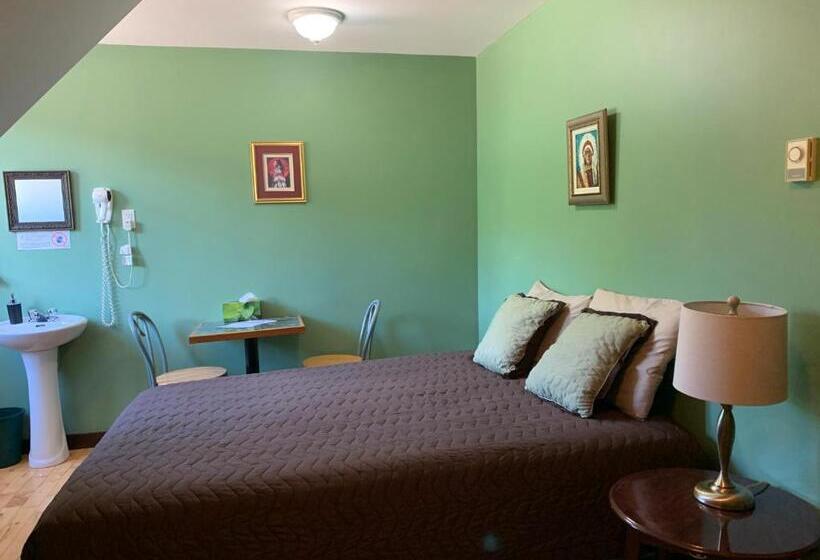 הוסטל L'auberge Refuge Du Trappeur