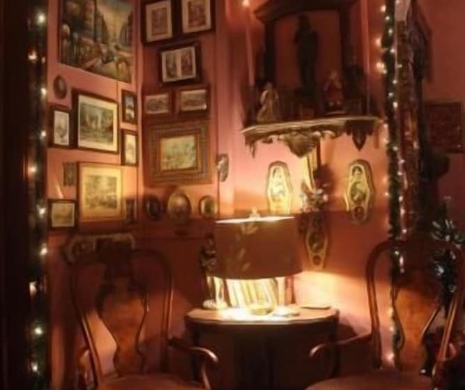 Общежитие Riverview Mansion