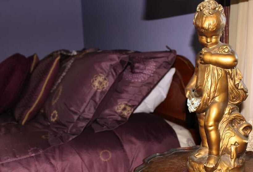 Общежитие Riverview Mansion