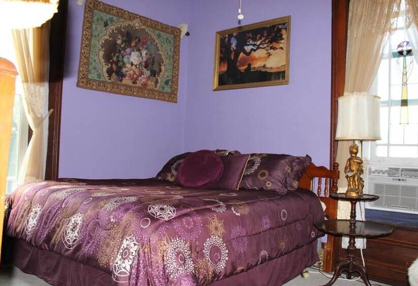 Общежитие Riverview Mansion