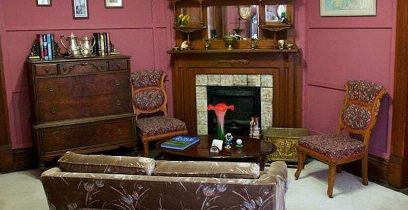 Общежитие Riverview Mansion