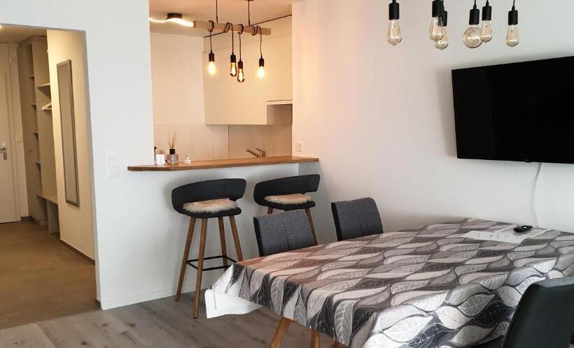 Ferienwohnungen Chesa Clois 24